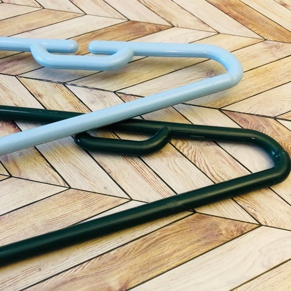 Vintage Swivel Head Plastic Hangers Set of 2 - Picture 5 of 6